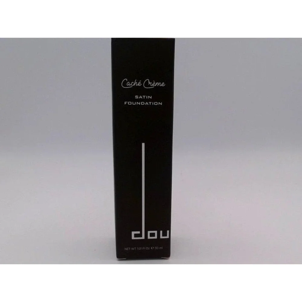 Doucce‎ - Caché Crème Satin Foundation, NL1 - BRAND NEW IN BOX
